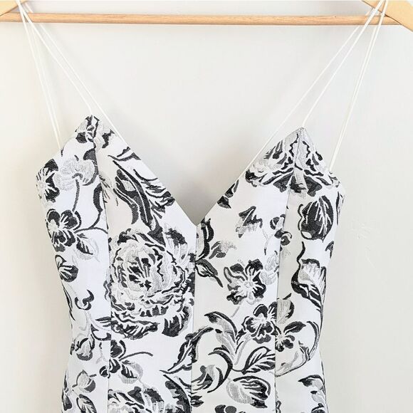 Alice + Olivia Tayla Metallic Mini Dress - Picture 5 of 7